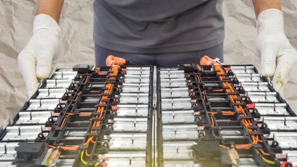 Recycling Electronics with Light: A Look at Laser-Assisted Material Recovery 4 Electric vehicle batteries