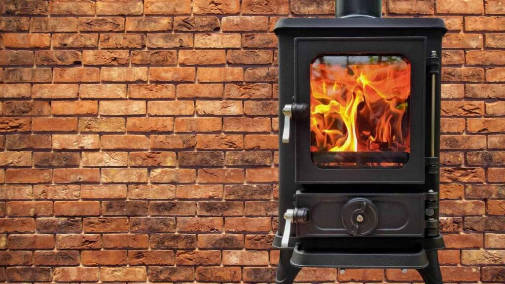 New Wood Stove Tech Cuts Pollution and Boosts Efficiency – Here’s How It Works 2 Traditional Wood Stoves