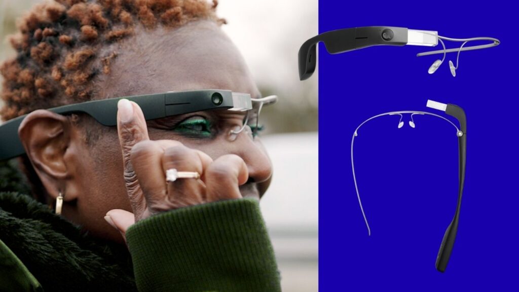 AI Tool Helps People With Vision Loss Navigate and Understand New Surroundings Easily 3 Envision Glasses