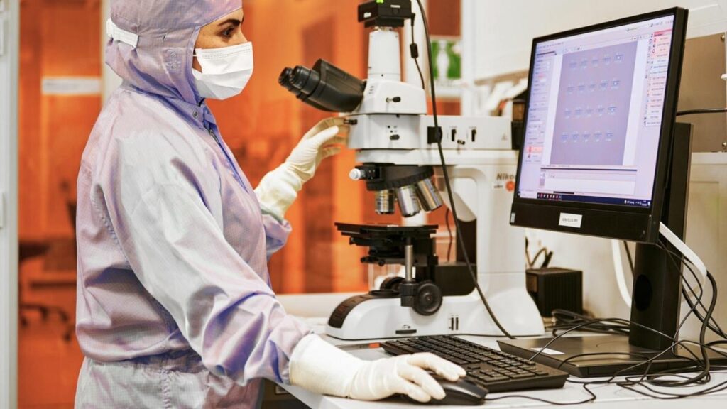 Aegiq and Pixel Photonics Team Up to Supercharge Scalable Quantum Computing 3 Routing the Photons