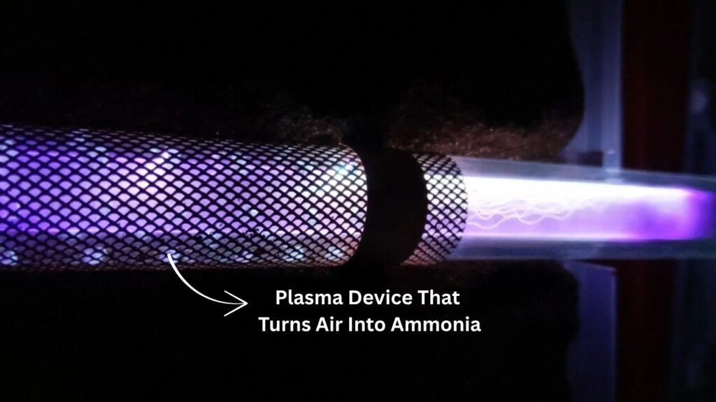 Scientists Use Lightning to Make Ammonia Out of Thin Air Without Fossil Fuels 1 Scientists Use Lightning to Make Ammonia Out of Thin Air Without Fossil Fuels