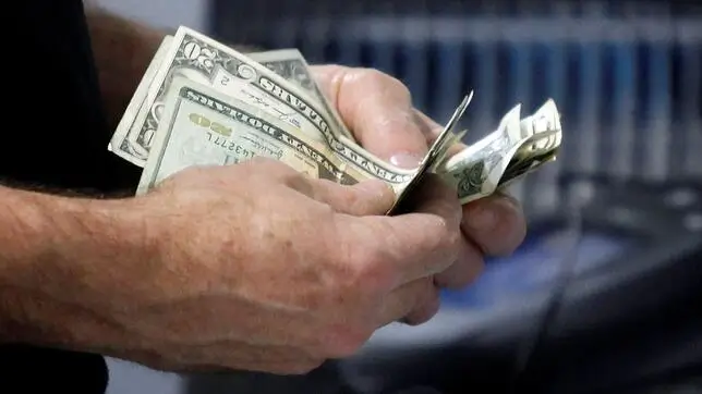 IRS $1,390 Relief Payments Coming in 2025 – Here’s Who Qualifies and When You’ll Get Paid 2 IRS Payments 2025